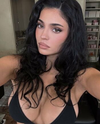 Full leaked Kylie jenner  page private onlyfans photo