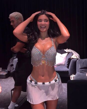 Full leaked Kylie jenner private onlyfans photo
