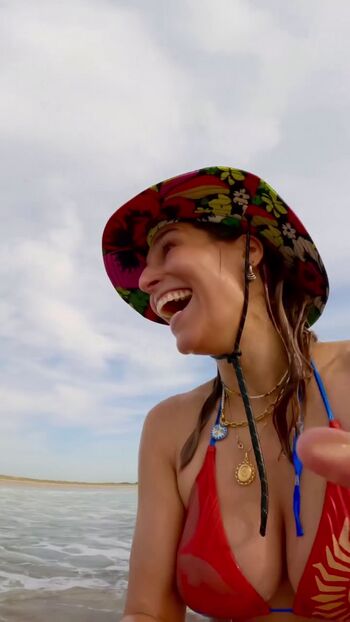 Full leaked Laury thilleman page private onlyfans photo