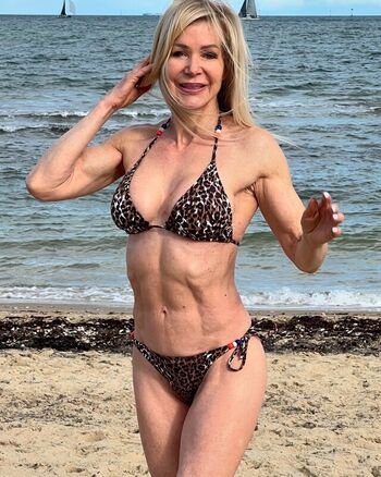 Full leaked Lesley maxwell private onlyfans photo