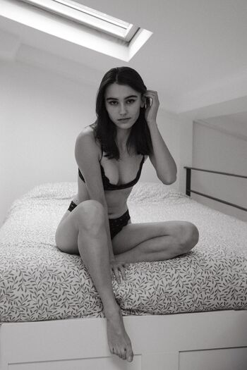 Full leaked Lespetitsregards private onlyfans photo