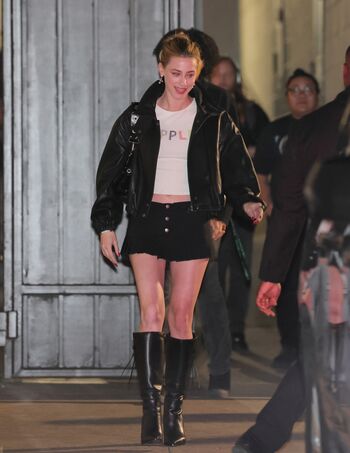 Lili Reinhart