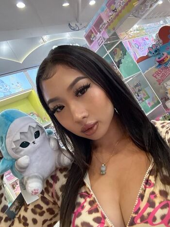 Full leaked Lilkittyli private onlyfans photo