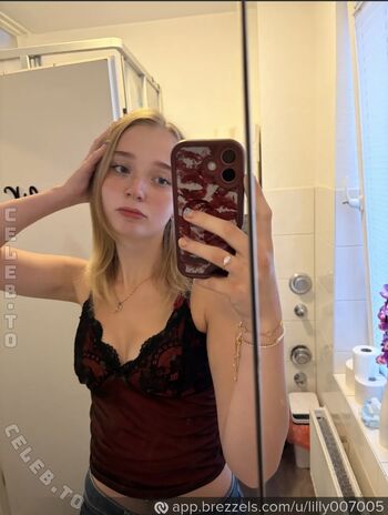 Full leaked Lilly schaper private onlyfans photo