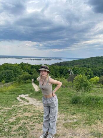 Full leaked Lily private onlyfans photo