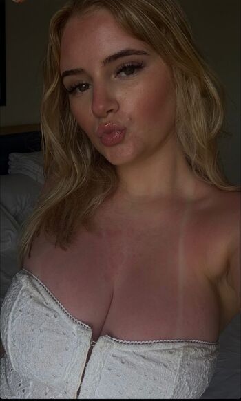 Full leaked Lily grace private onlyfans photo