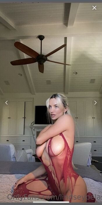 Full leaked Lindsey pelas  page private onlyfans photo