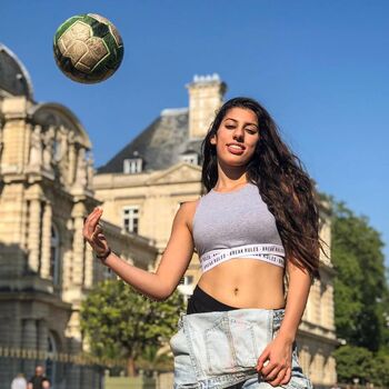 Full leaked Lisa zimouche private onlyfans photo