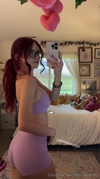 Full leaked Littledaisybby  page private onlyfans photo