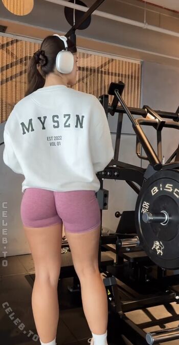 Full leaked Livefitelle page private onlyfans photo