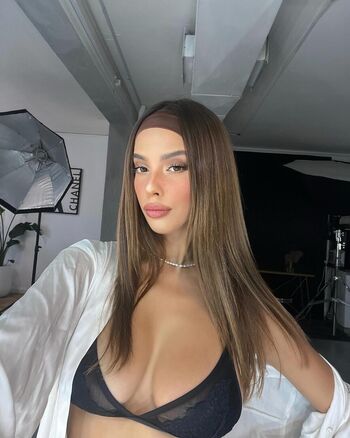 Full leaked Liyan adi private onlyfans photo