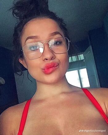 Full leaked Lizzywurst private onlyfans photo