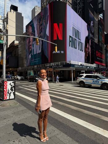 Full leaked Logan browning page private onlyfans photo