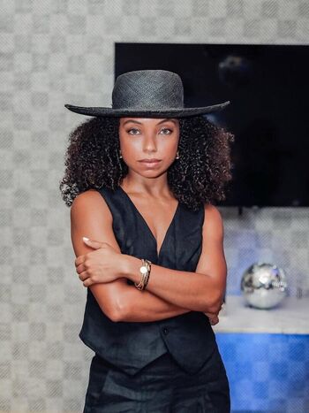 Full leaked Logan browning page private onlyfans photo