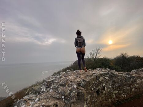 Full leaked Lolahippy private onlyfans photo
