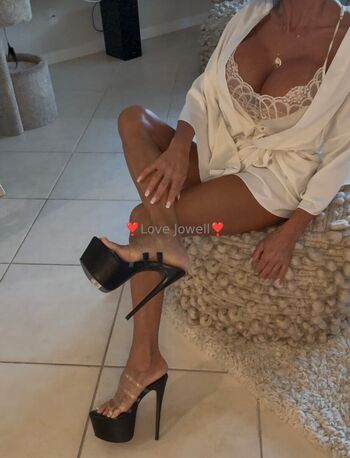 Full leaked Lovejowell private onlyfans photo