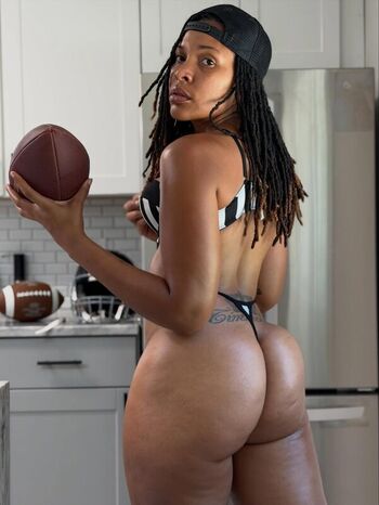 Full leaked Lovemeek private onlyfans photo