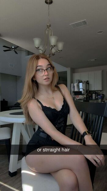 Full leaked Lyssaurora private onlyfans photo