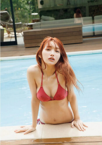 Maki Goto