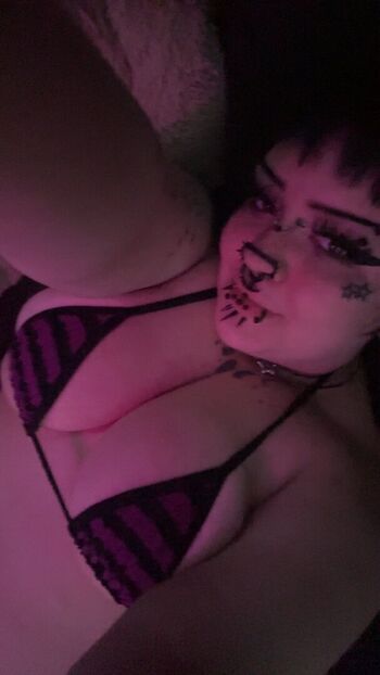 Full leaked Mama boner private onlyfans photo