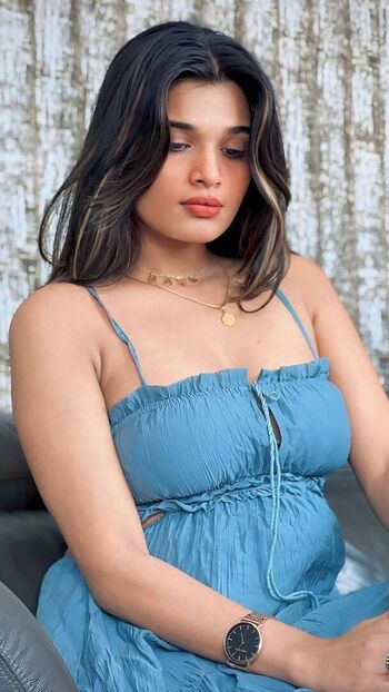 Mansi Suravase