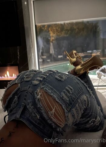 Full leaked Maryscrib private onlyfans photo