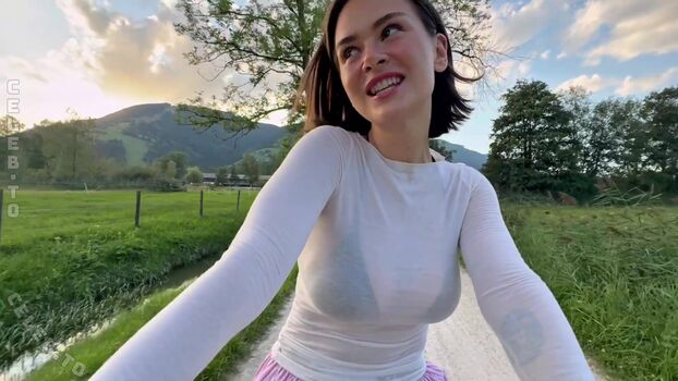 Full leaked Matheamatheamathea private onlyfans photo