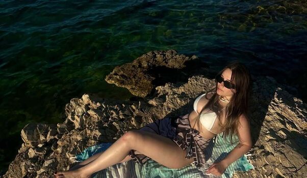 Full leaked Miafitz private onlyfans photo
