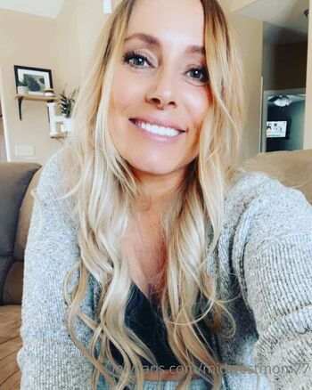 Full leaked Midwest mom private onlyfans photo