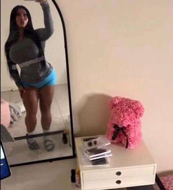 Full leaked Mikayuki private onlyfans photo