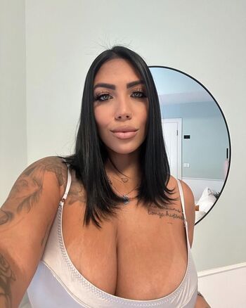 Mila Cristie