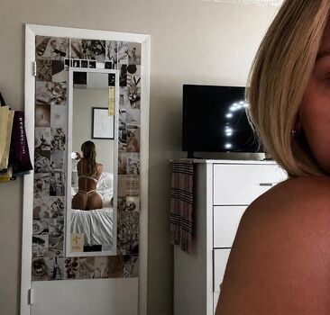 Full leaked Mileymarble private onlyfans photo