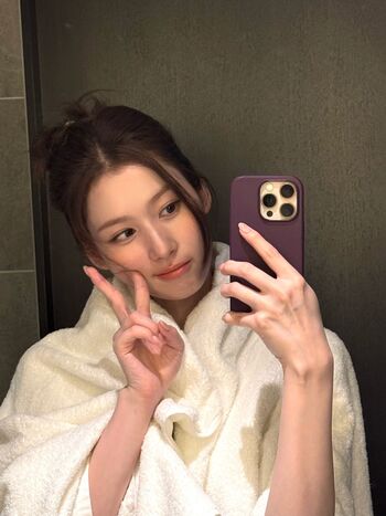 Full leaked Minatozaki sana page private onlyfans photo
