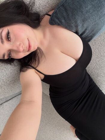 Full leaked Miniloonaa private onlyfans photo