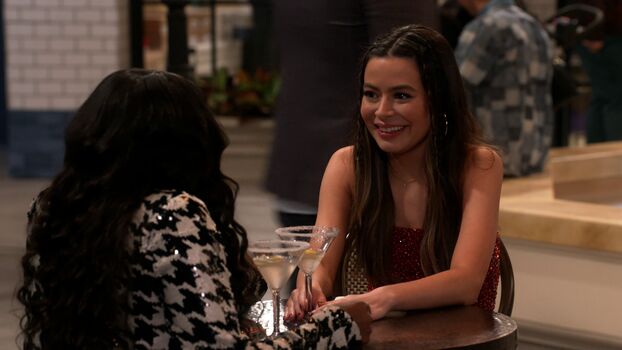 Full leaked Miranda cosgrove private onlyfans photo
