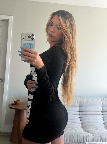 Full leaked Donnafetro/ private onlyfans photo