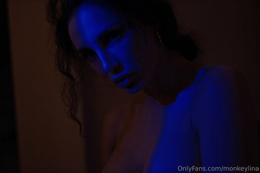 Full leaked Monkeylina private onlyfans photo