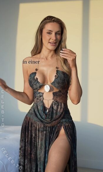 Full leaked Mymiapage private onlyfans photo