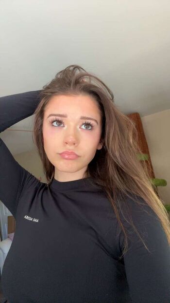 Full leaked Nikki woods  page private onlyfans photo