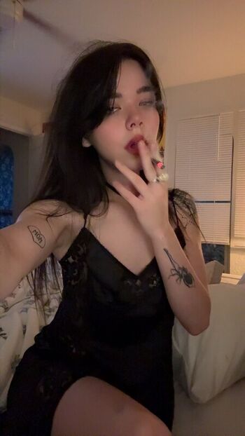 Full leaked Nikkiistar private onlyfans photo