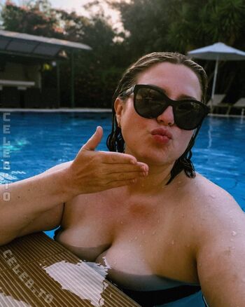 Full leaked Ninashappyhours private onlyfans photo