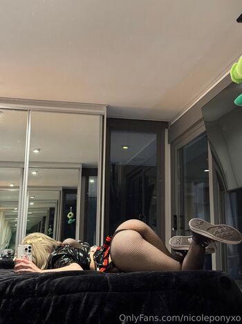 Full leaked Niquidoll private onlyfans photo