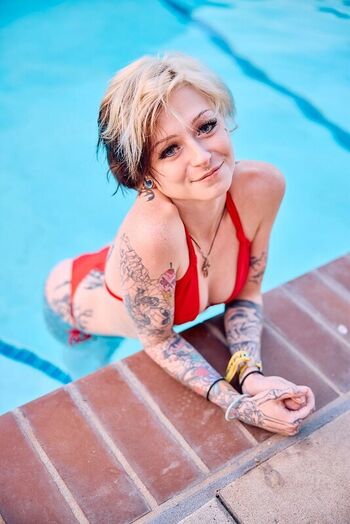 Full leaked Noteasybeinwheezy private onlyfans photo