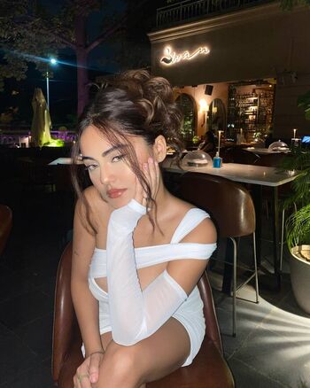 Full leaked Okaysina private onlyfans photo