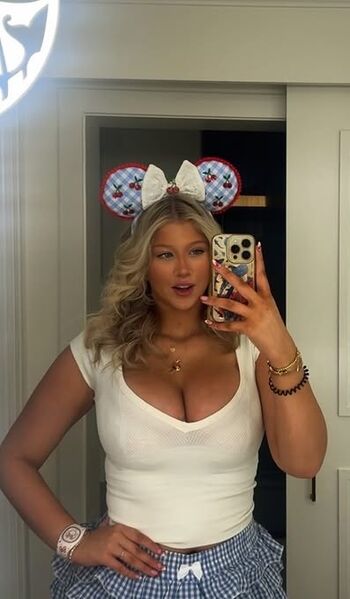 Full leaked Olivia kuehner page private onlyfans photo
