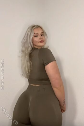 Full leaked Oliviahbls private onlyfans photo
