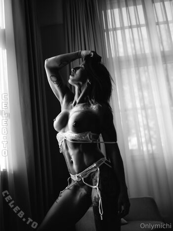 Full leaked Onlymichi private onlyfans photo