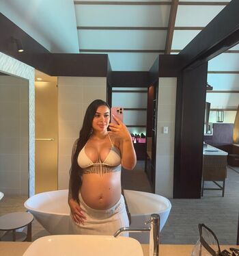 Full leaked Paremiria private onlyfans photo