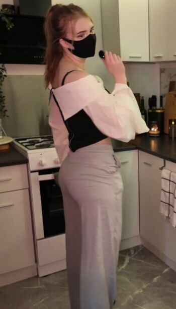 Full leaked Perlinna private onlyfans photo