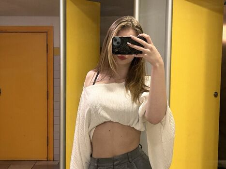 Full leaked Perlinna private onlyfans photo